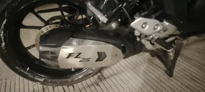 Protector de escape para moto accesorios de FZ 25 - miniatura 4