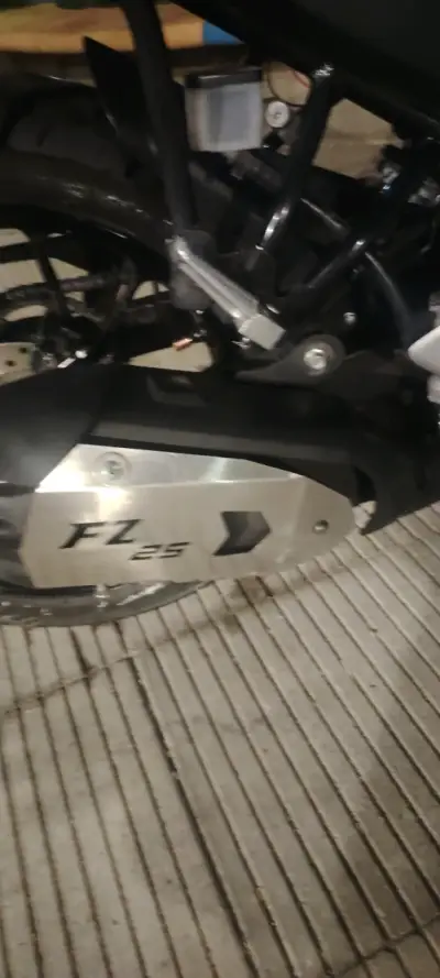 Protector de escape para moto accesorios de FZ 25 - miniatura 5