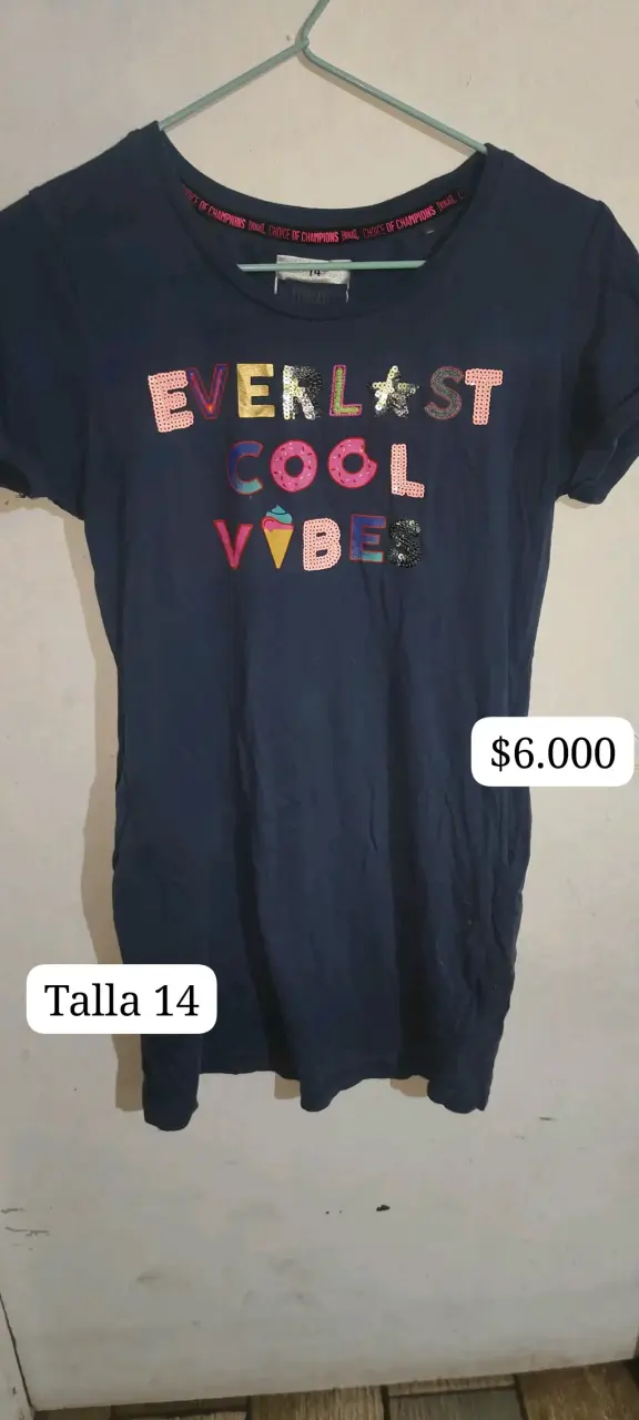 Vestido Everlast azul estampada