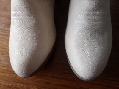 Botines blancos de mujer - miniatura 2