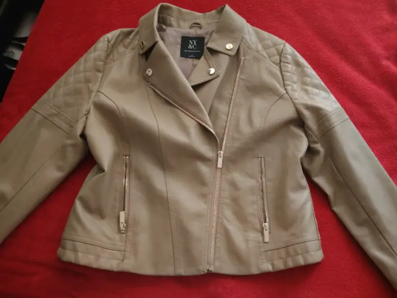 Chaqueta beige NY&C