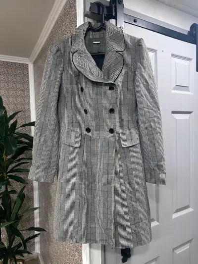 Abrigo a cuadros gris para mujer - miniatura 3