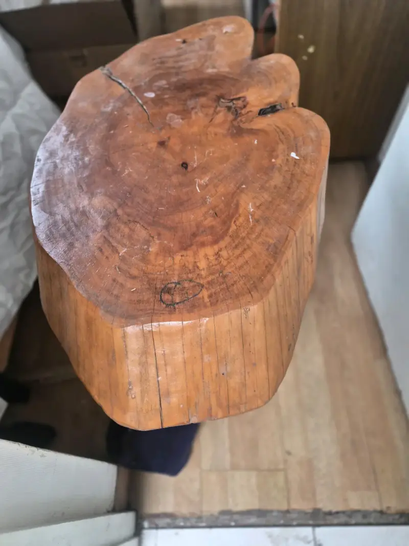 Mesa rústica de madera - 2
