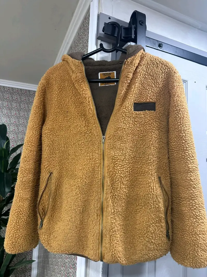Chaqueta beige de lana con capucha - 4