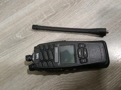 Radio Tait portátil negra nuevas - miniatura 1