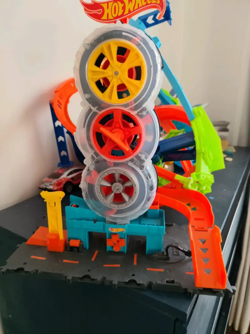 Pista de autos Hot Wheels