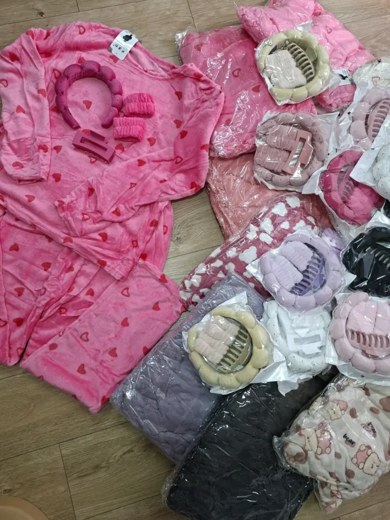 Pijama rosa con corazones