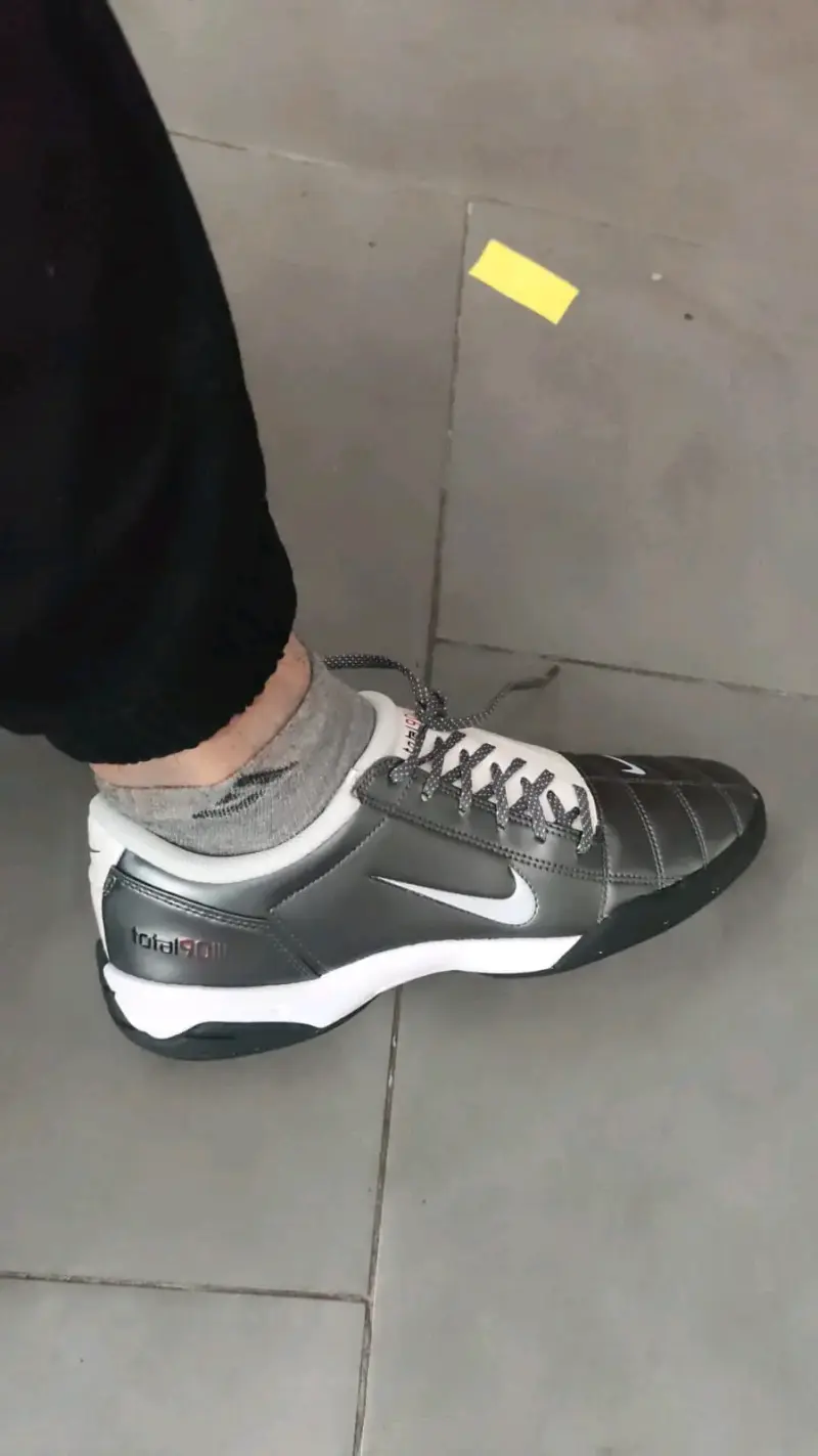 Botines deportivos Nike total 90 nuevos - 2