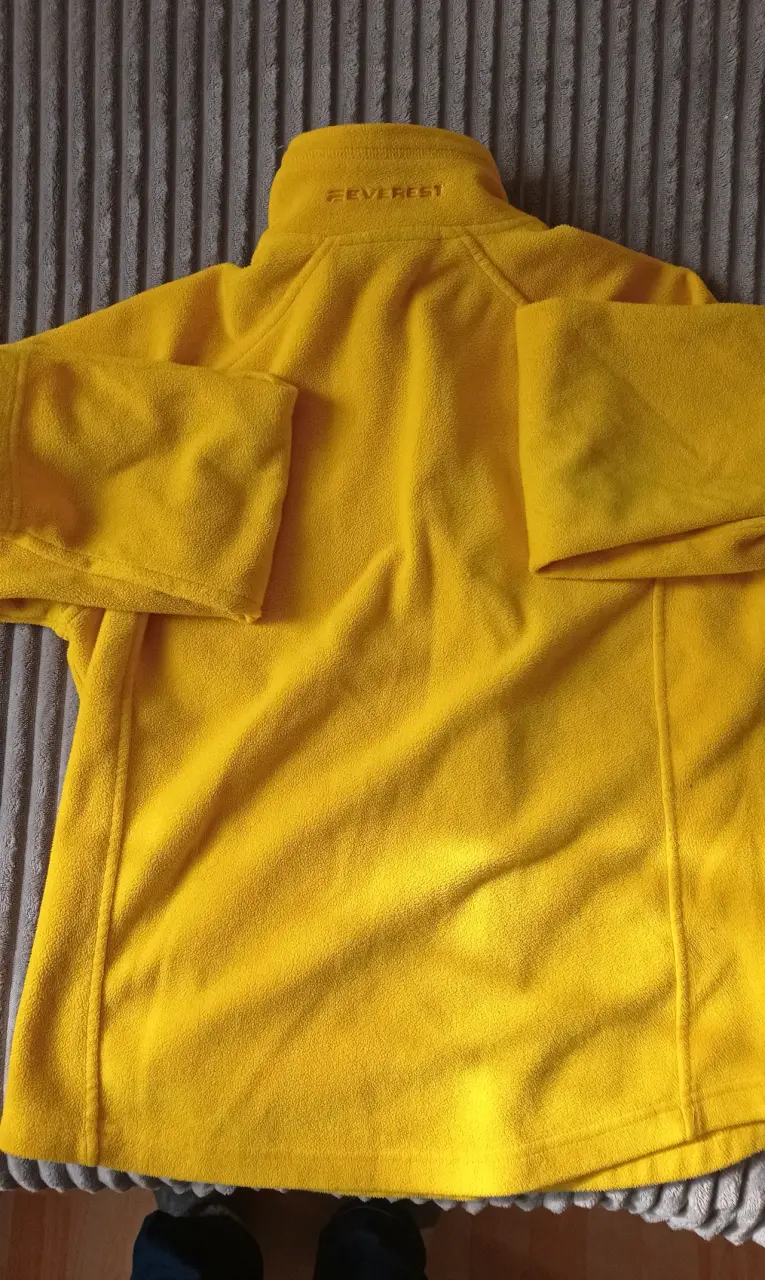 Chaqueta polar amarilla - 3