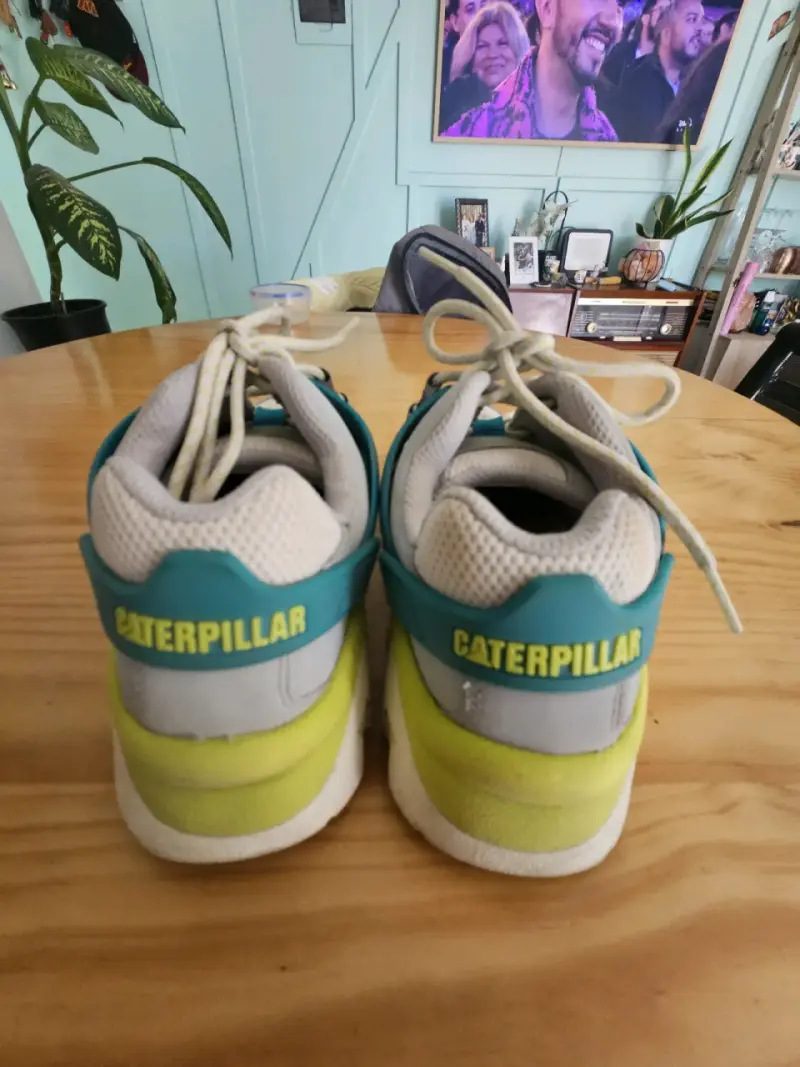 Zapatillas deportivas blancas y verdes - 2