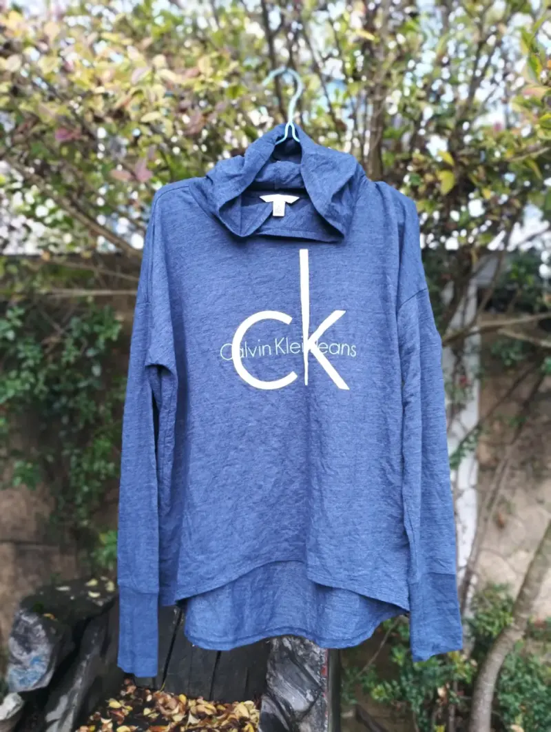 Polerón azul Calvin Klein - 2