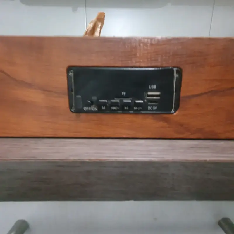 Parlante de madera Blik - 2