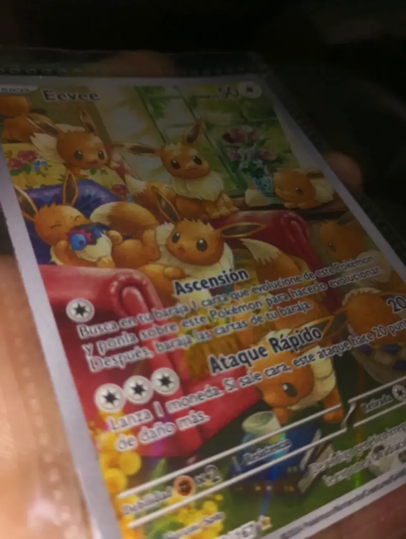 Carta Pokémon Eevee Coleccionable