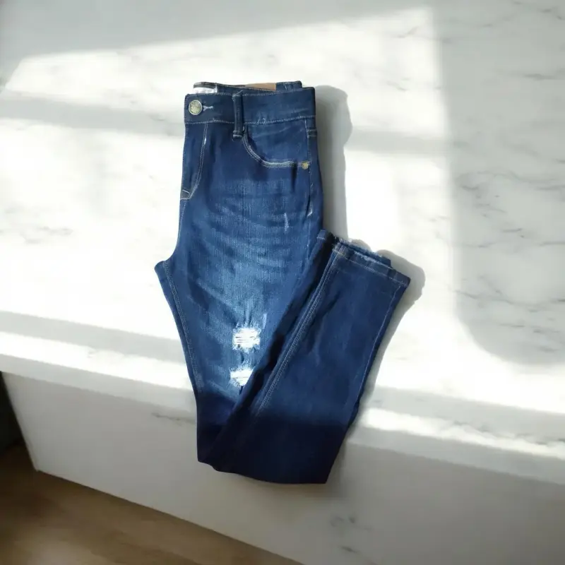 Jeans desgastados azul oscuro 40