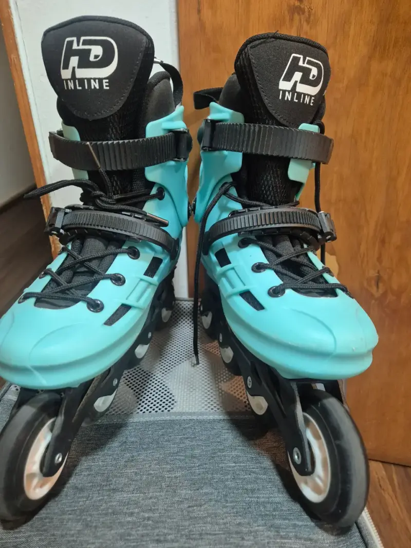 Patines en línea turquesas - 2