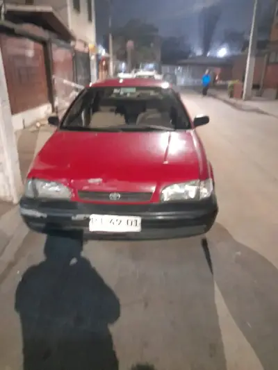 Auto Toyota tercel 98 rojo usado - miniatura 2