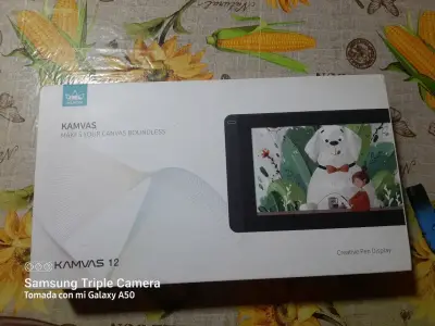 Tablet gráfica Huion Kamvas 12 - miniatura 1