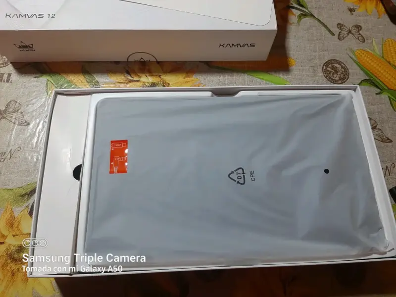 Tablet gráfica Huion Kamvas 12 - 4
