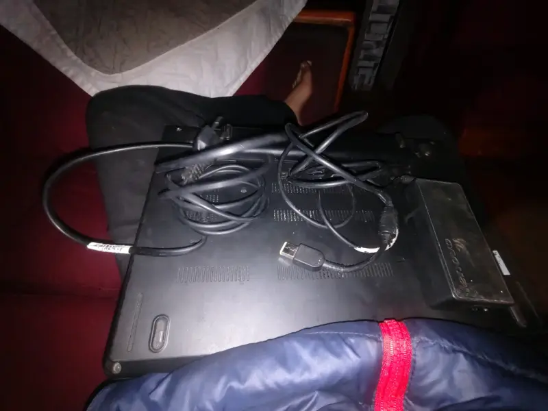 Laptop Lenovo Thinkpad usado - 4