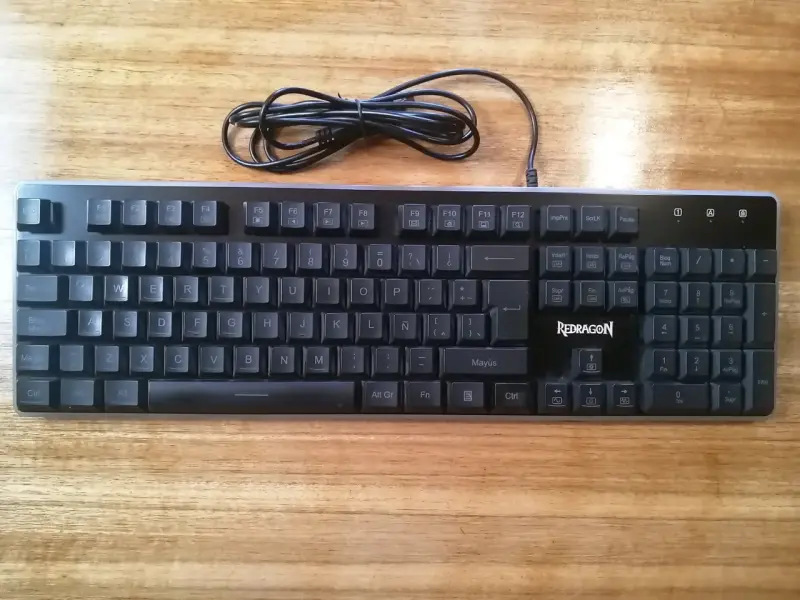 Teclado Redragon Dyaus K509 RGB - Semimecanico - 2