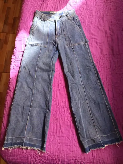 Pantalones vaqueros anchos de mezclilla - miniatura 1
