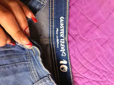 Pantalones vaqueros anchos de mezclilla - miniatura 2
