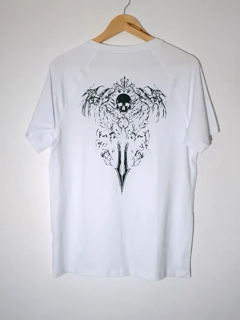 Polera Deportiva con estampado negro - 2