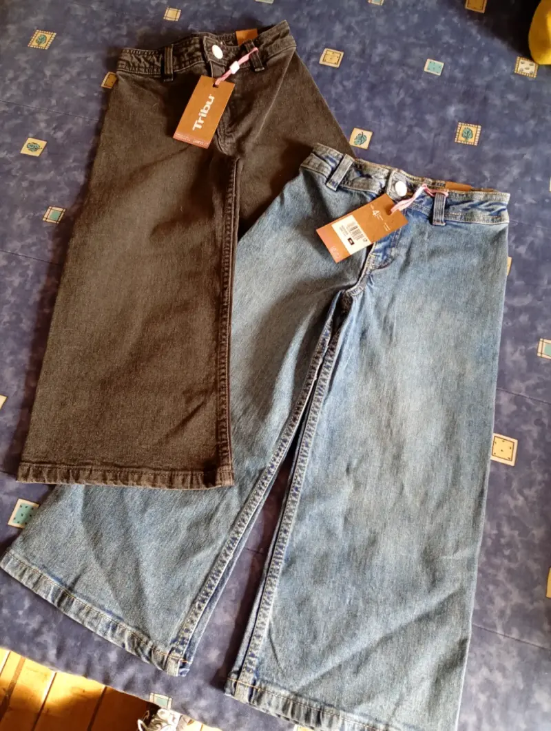 Jeans Tribu azul y negro nuevos