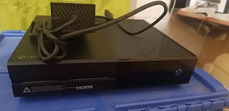 Vendo o permuto Consola Xbox One con todos sus cab