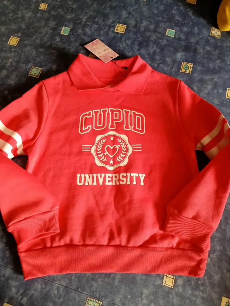 Polerón rojo Cupid University