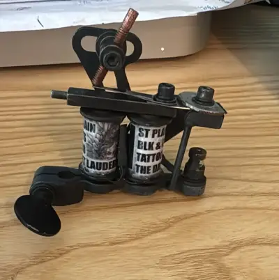 Maquina de tatuar made in USA - miniatura 1