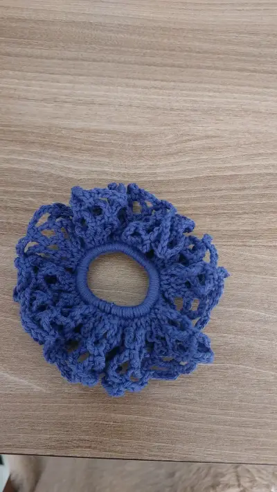 Colección de scrunchies artesanales - miniatura 3