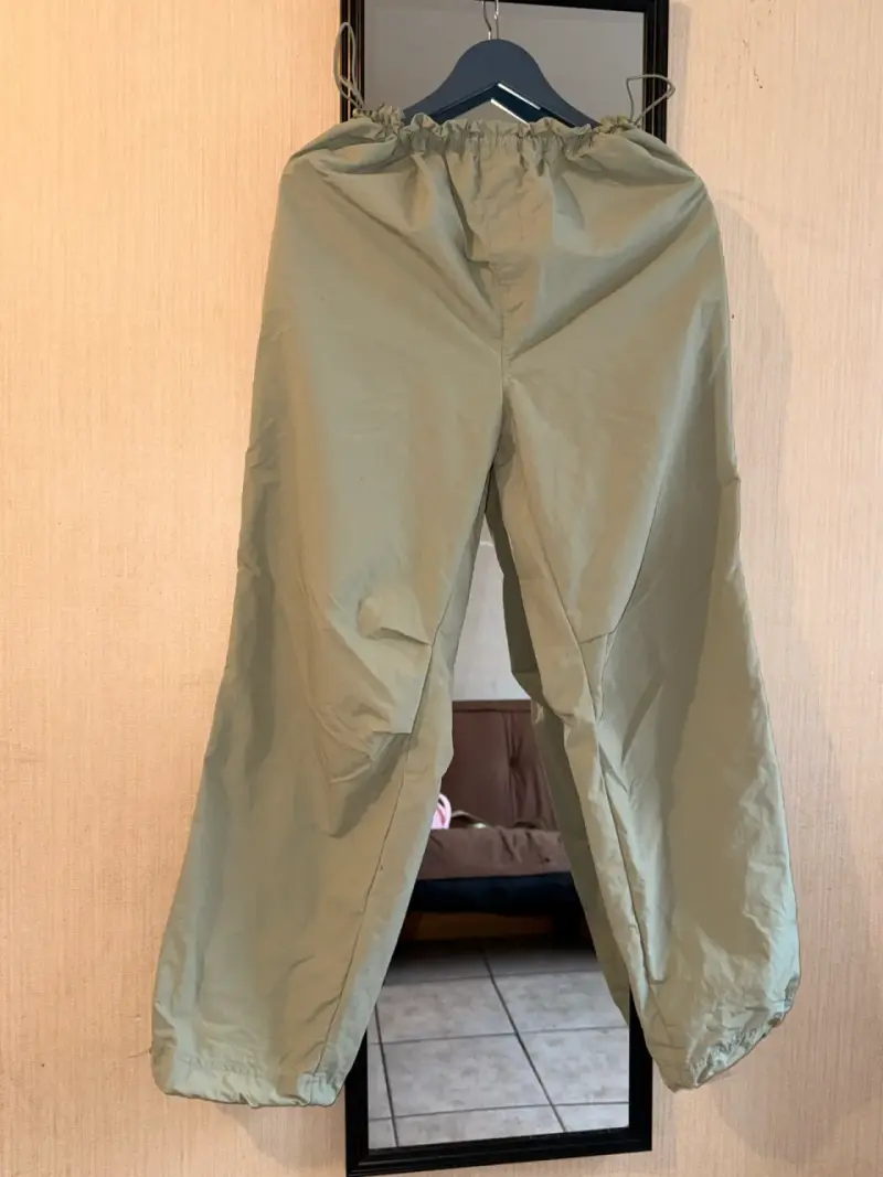 Pantalones verde olivo - 1