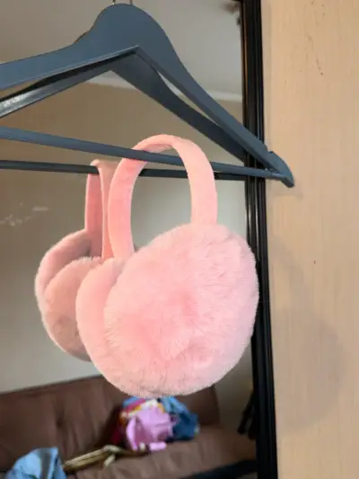 Orejeras rosadas de felpa - miniatura 1