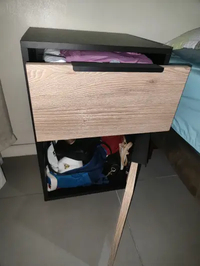 Velador de madera con cajones - miniatura 2