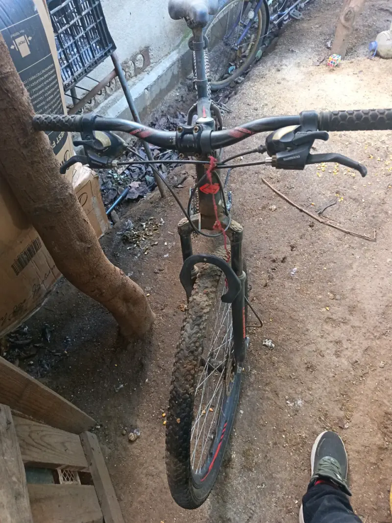 Bicicleta montaña usada negra - 2