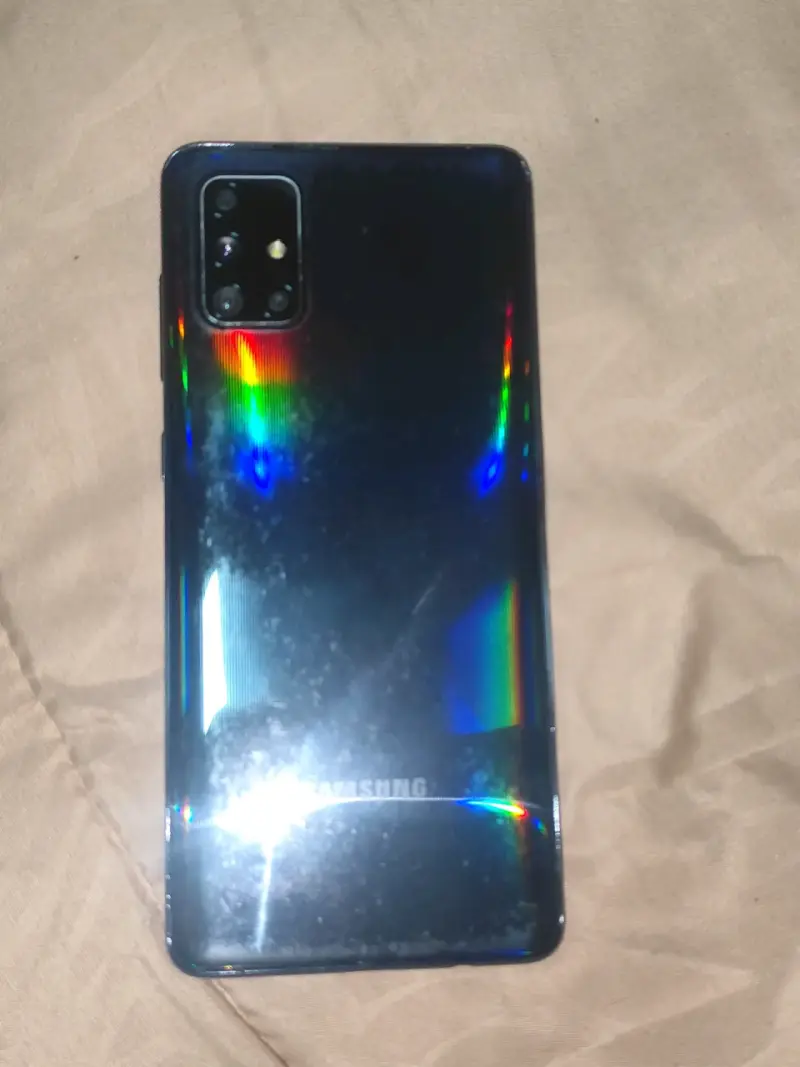 Smartphone Samsung A71 128gb 6RAM liberado - 2