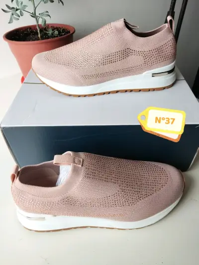 Zapatillas deportivas rosadas - miniatura 1