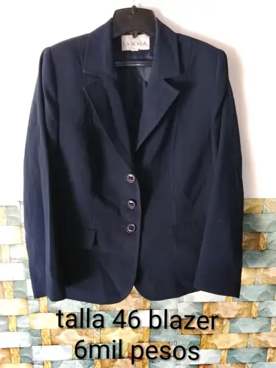 Blazer negro y azul talla 46 y poleras - miniatura 1