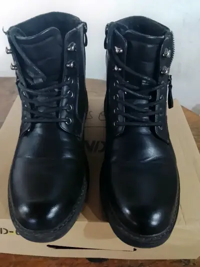 Botas negras talla 39-40 - miniatura 2