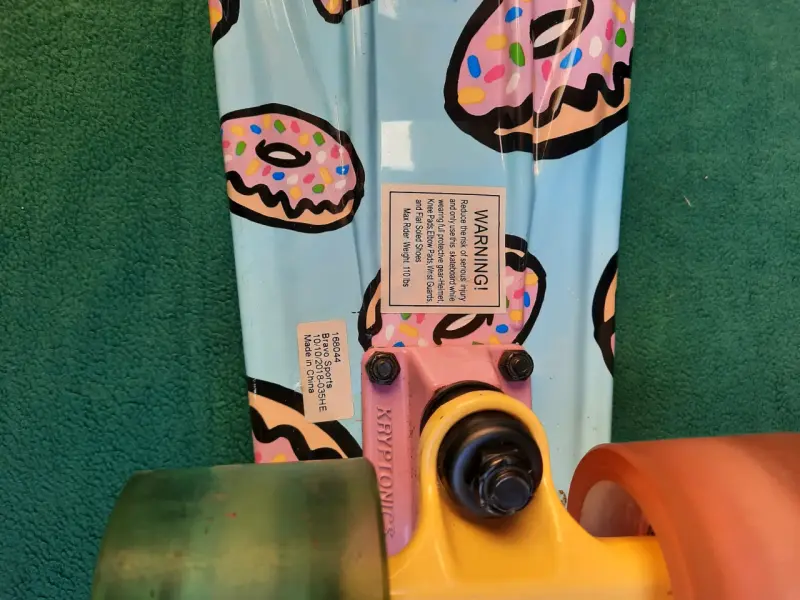 Skateboard colorido estilo donut 56 cm largo - 2