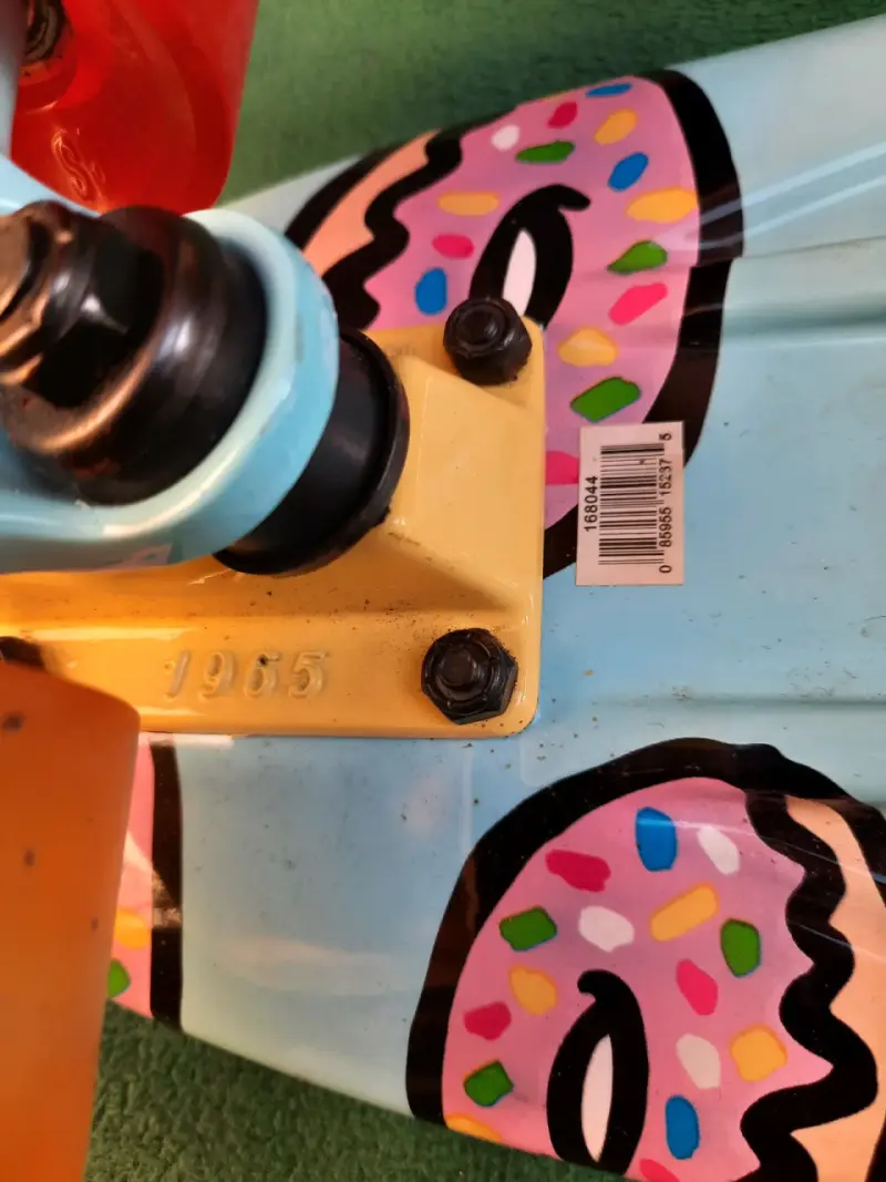 Skateboard colorido estilo donut 56 cm largo - 3