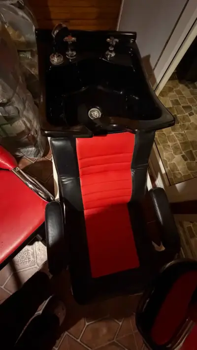 Lavapelo profesional + sillones de peluquería - miniatura 3