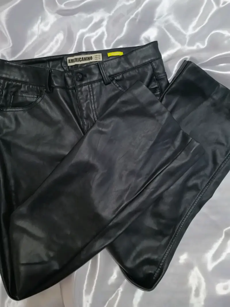 Pantalones de cuerina negros Americanino - 2