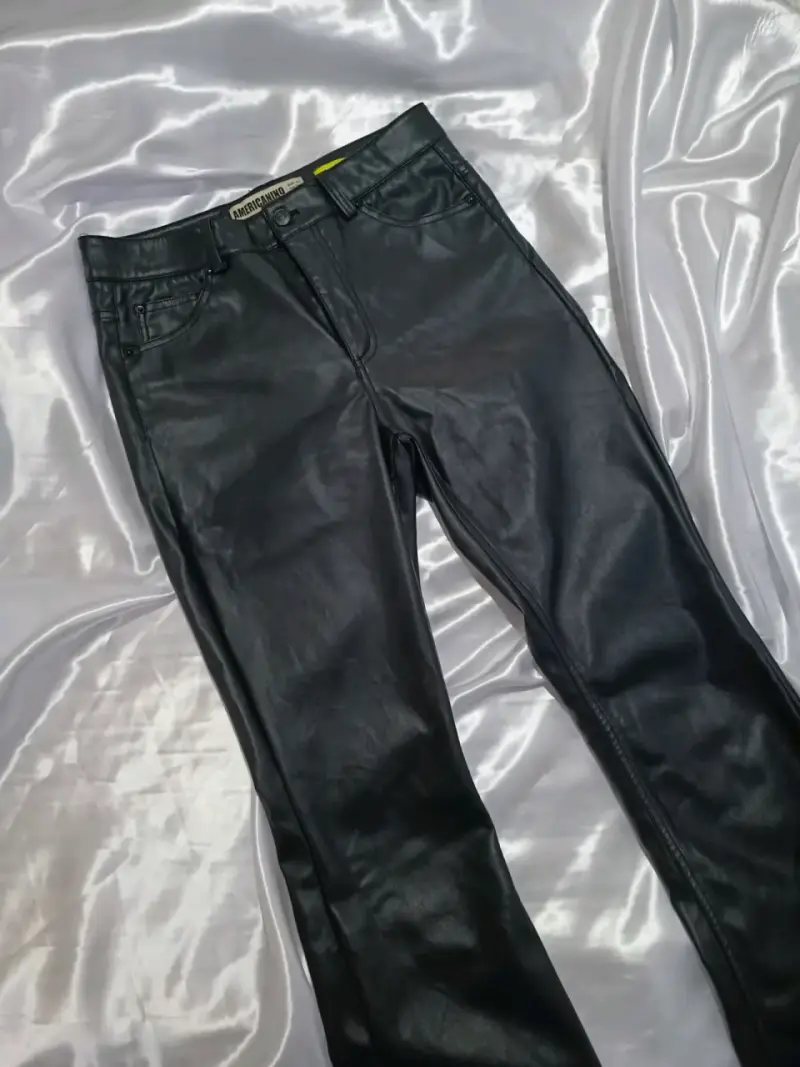 Pantalones de cuerina negros Americanino - 3