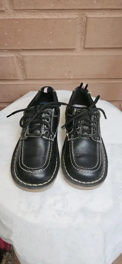 Zapatos negros Hush Puppies - miniatura 2