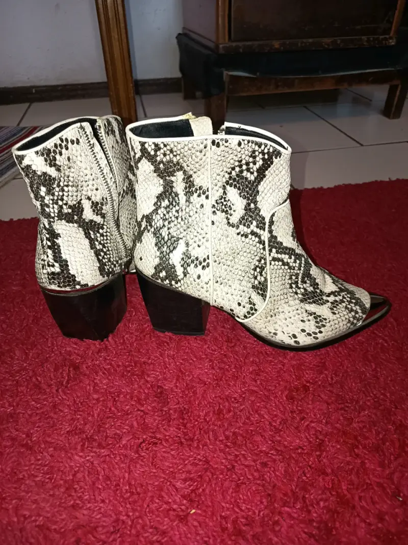 Botines de cuero snake print - 2