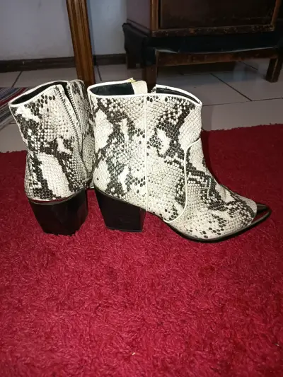 Botines de cuero snake print - miniatura 2