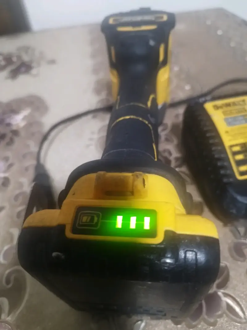 Taladro atornillador inalámbrico DeWalt - 6