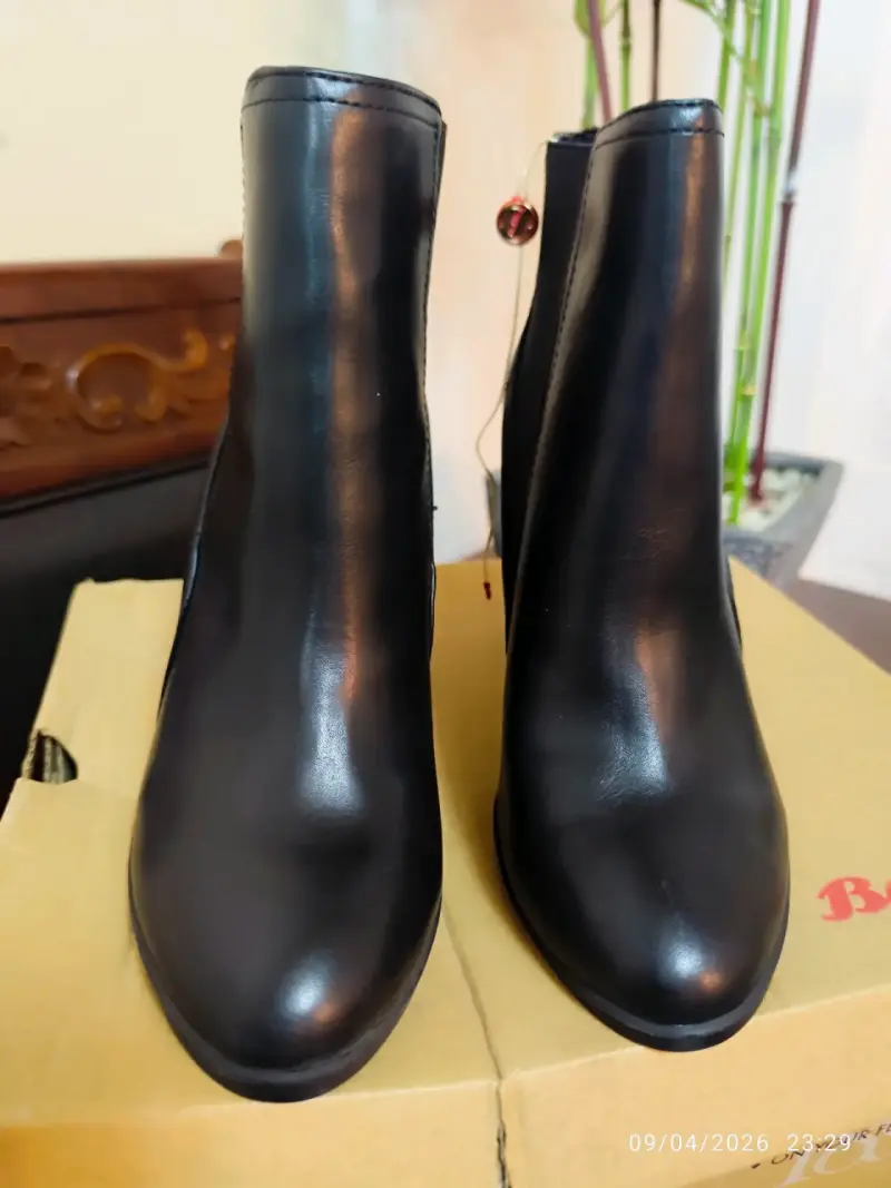 Botines negros de cuero - 4